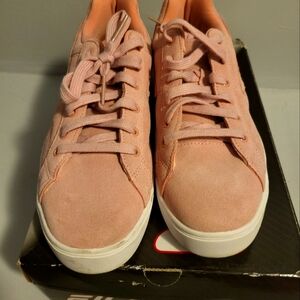 Suede Pink Fila Sneakers